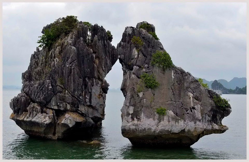 HANOI  – HA LONG  BAY -  SAPA  5 DAYS 4 NIGHTS