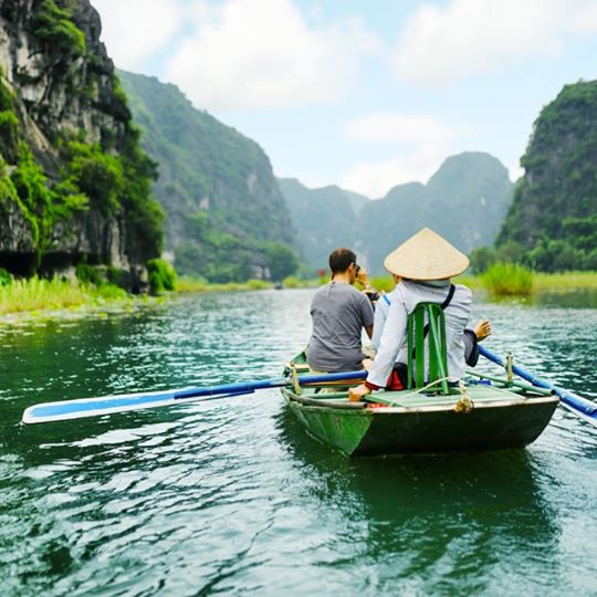 HANOI – HOA LU – TAM COC – HA LONG 5 DAYS 4 NIGHTS WITH GOLDEN LOTUS PREMIUM